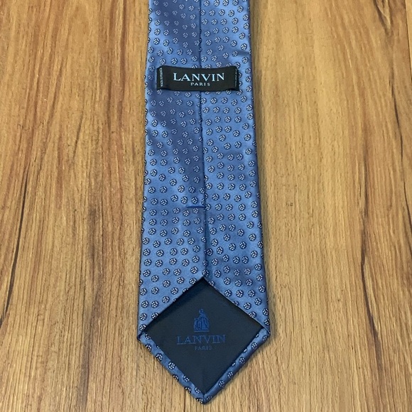 Lanvin 100% Silk Tie - Picture 2 of 7